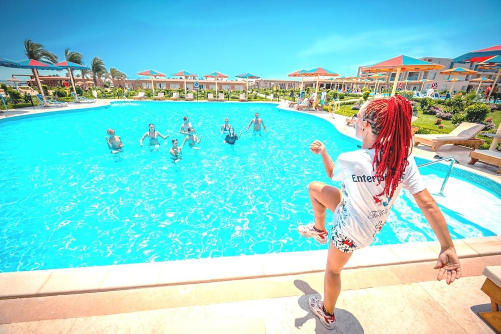 Hawaii Paradise Aqua Park Resort - Families And Couples Only Hurghada Bagian luar foto